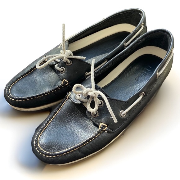 L.L. Bean Lace Up Leather Boat Loafers - Size 6 - Picture 1 of 8